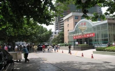 供卵试管婴儿的费用通常是多少？